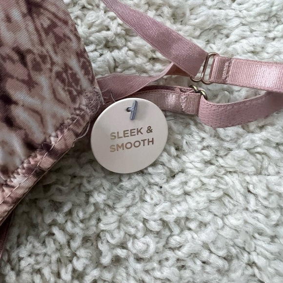 Women’s 38C Danskin Pink Snake Skin Pattern Bra NWT - Picture 7 of 8